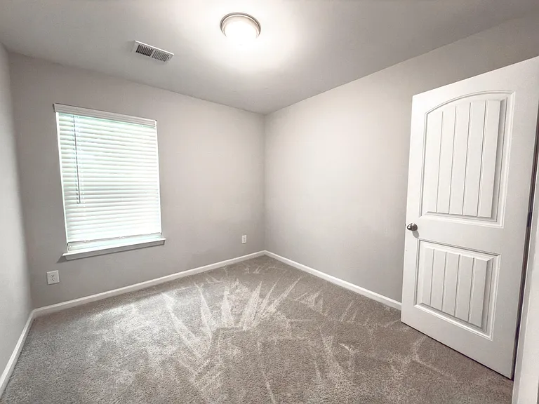 150 Buchanan Cir — Photo 10