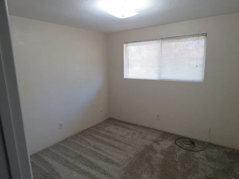 1010 Satre St — Photo 7