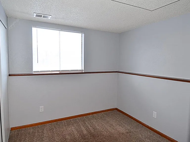 4902 S Rifle Ct — Photo 5