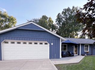 5964 Hickory Trl, North Ridgeville, OH 44039