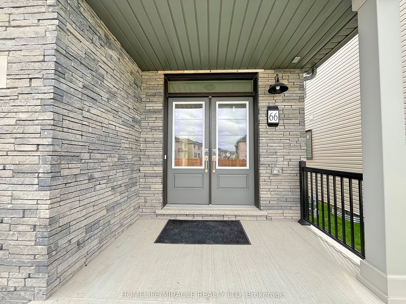 4 bed, $2,700 — Photo 3