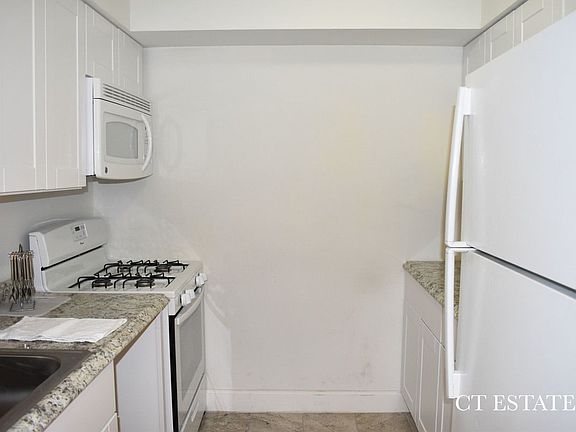 4th image of 1097 Herkimer St #1