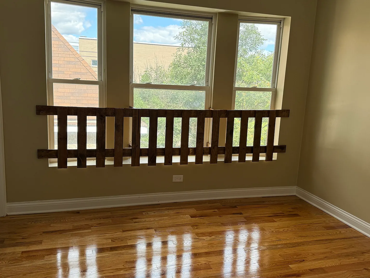 2 bed, 900 sqft, $1,800 — Photo 3