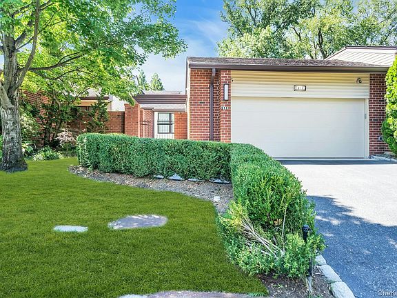 2nd image of 211 Hornbill Drive