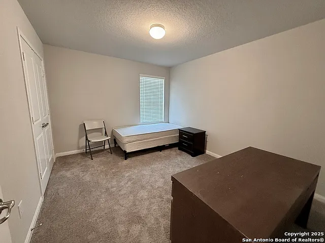 807 Blue Lndg — Photo 17