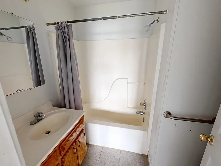 308 Coffee St — Photo 6