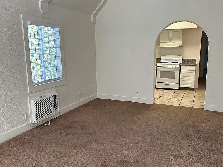 620 N College Ave #620 — Photo 11
