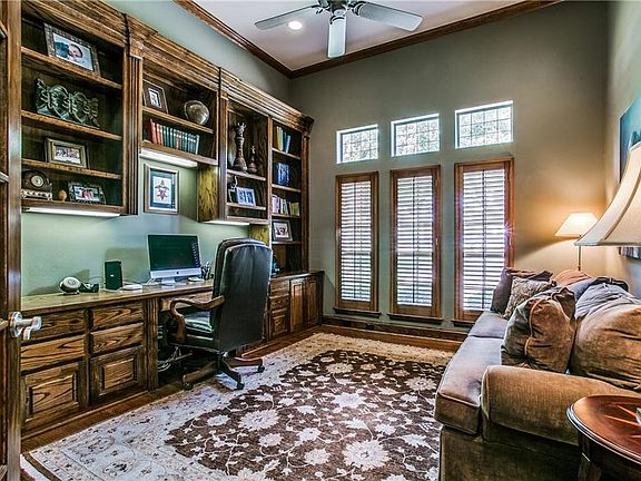 4th image of 306 Hearthstone Ln