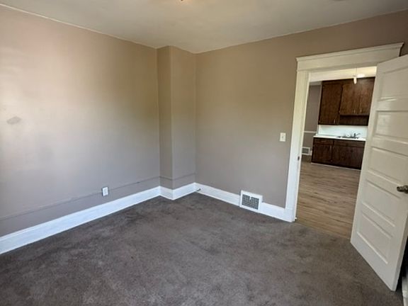 3rd image of 15521 Kipling Ave #2