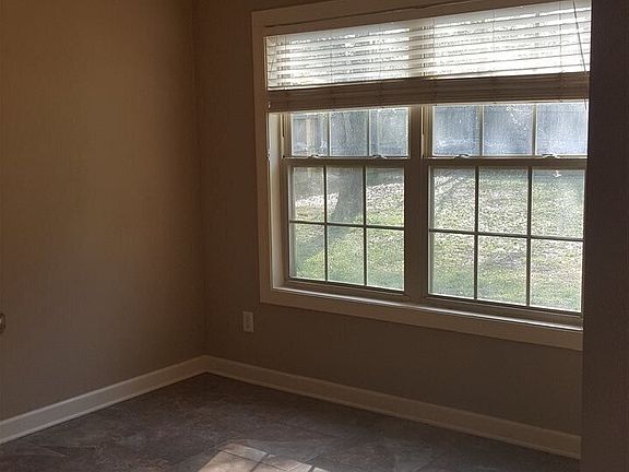 4th image of 12052 Balsam Ct