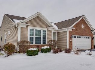 3241 Ravinia Cir, Mundelein, IL 60060