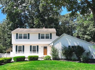 15 Fern Rd, Turnersville, NJ 08012