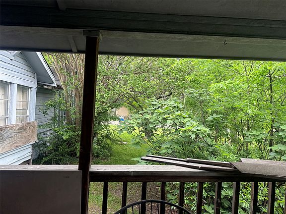 4th image of 401 W Evans Ave