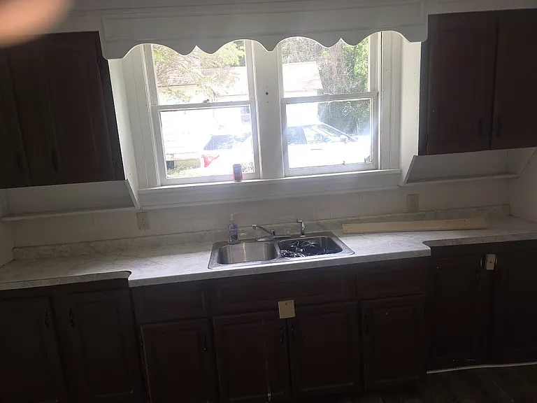 203 N Green St — Photo 7