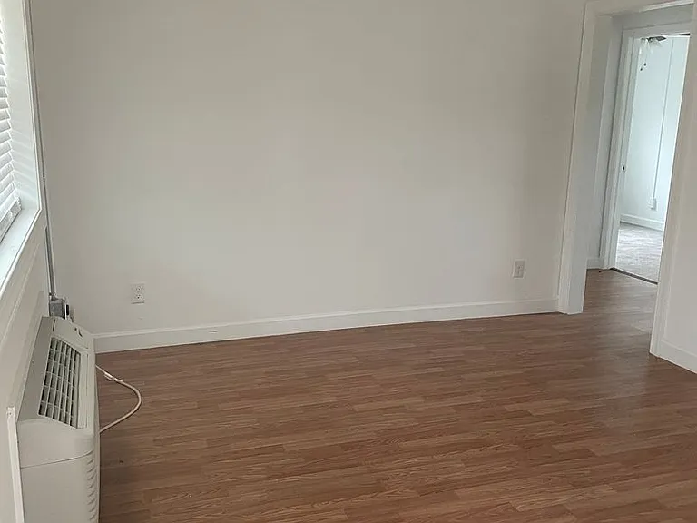 815 W Buford St — Photo 16