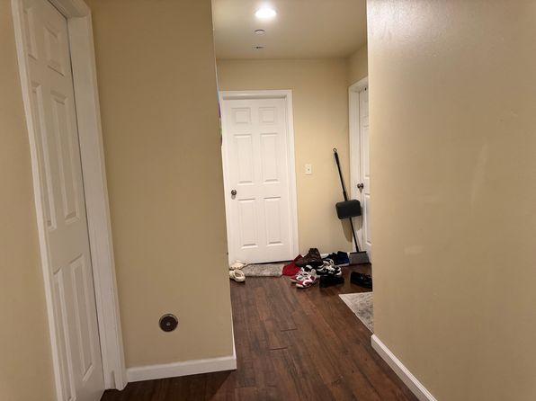 1826-32 W Drescher St #1830