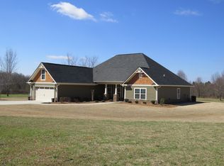 149 Brooks Rd, Brooks, GA 30205