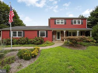 110 Memorial Ln, Mount Laurel, NJ 08054