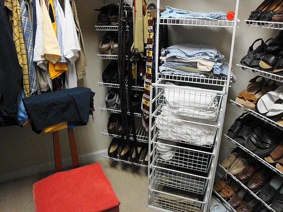 MB Walk-in Closet