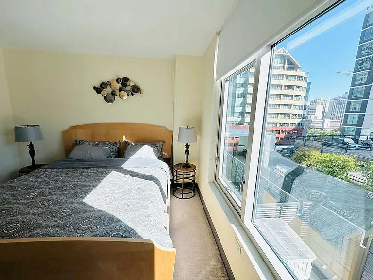 425 W Beech St #953 — Photo 9