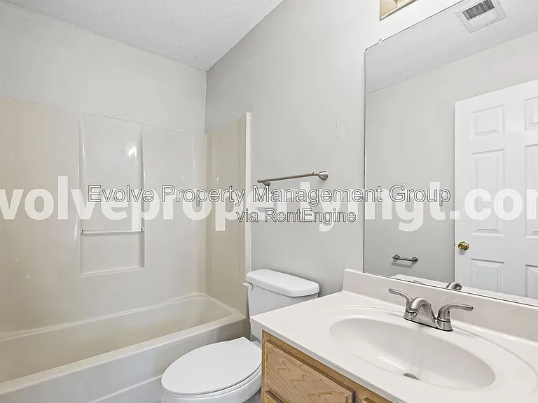 8363 Creek Front Dr — Photo 18