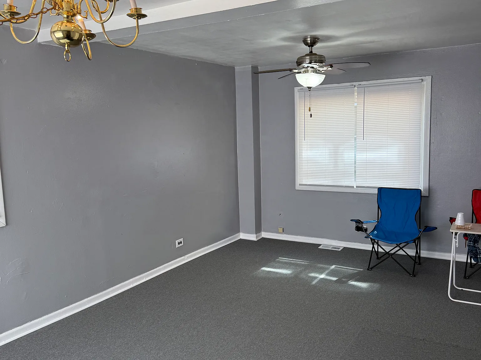 3 bed, 1129 sqft, $2,000 — Photo 3