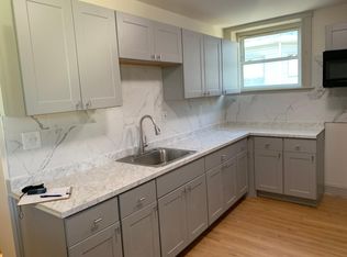 4 Norwood St APT 3, Worcester, MA 01610