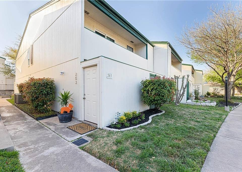 1st image of 6718 Silvermine Dr APT 203
