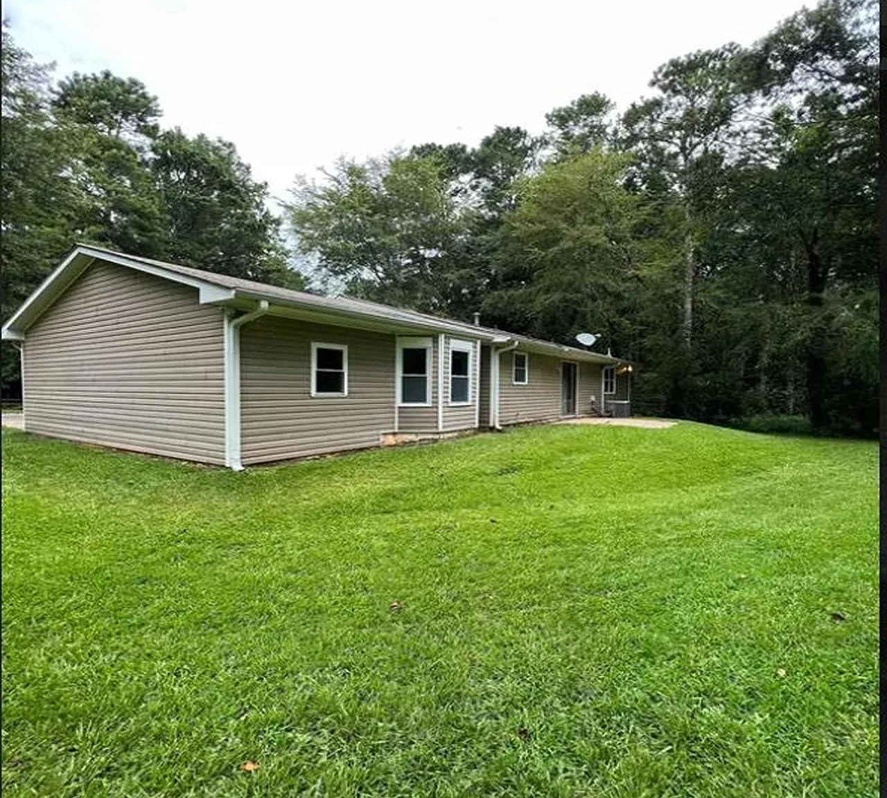 8672 Prather Dr — Photo 2
