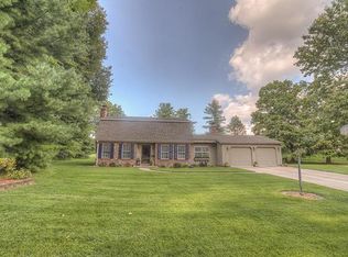 3 Melwood Dr, Belleville, IL