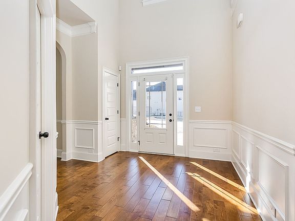 4th image of 436 Jameswood Ct