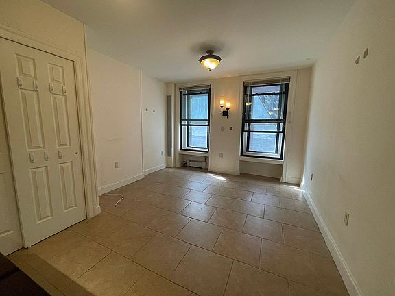 3rd image of 109 E 89th St APT 2F