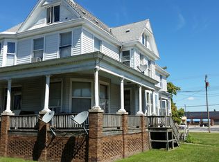 302 W Penn St APT 5, Hoopeston, IL 60942