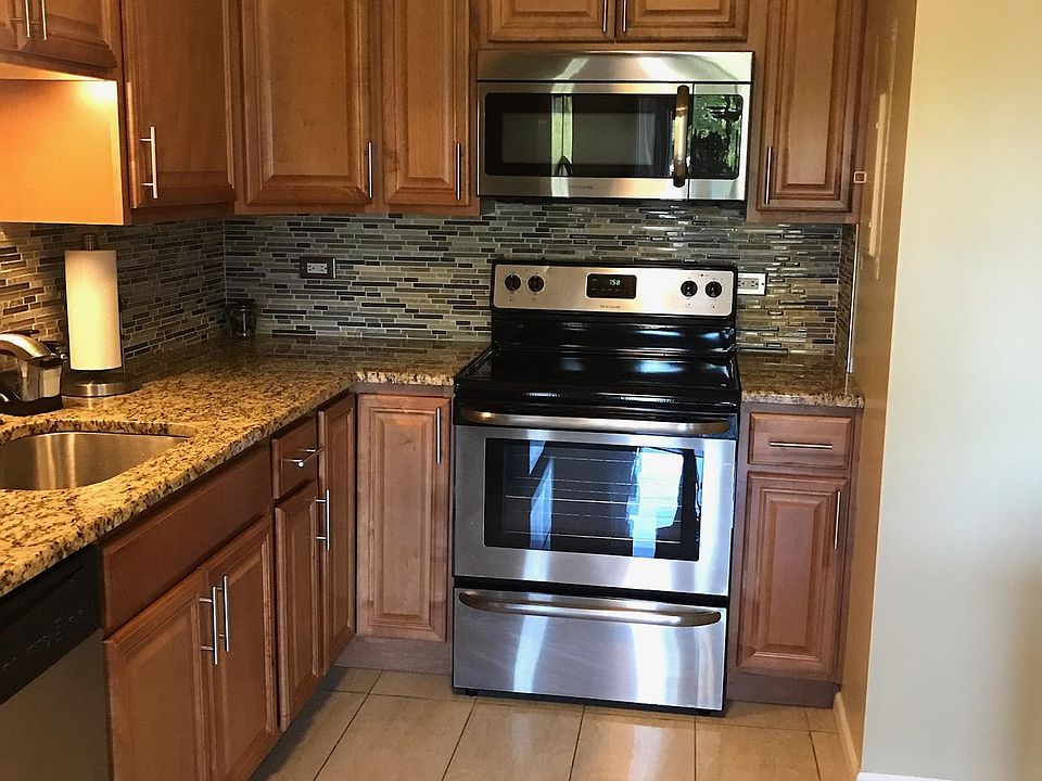 1st image of 150 E Grand Ave APT 301