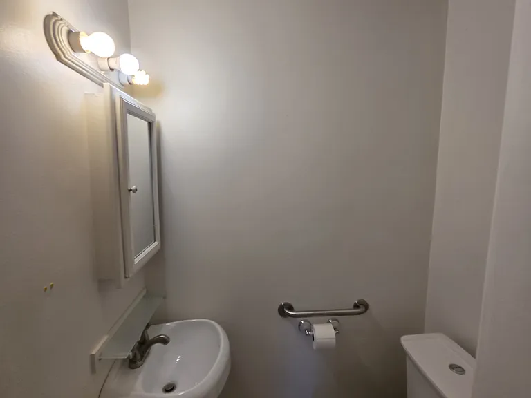 3139 Harrison St — Photo 25