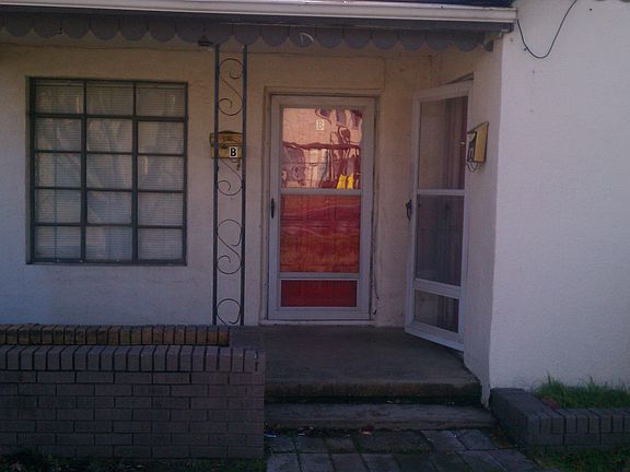 4th image of 2340 Juniper St
