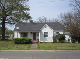 810 W Academy Ave, Searcy, AR 72143