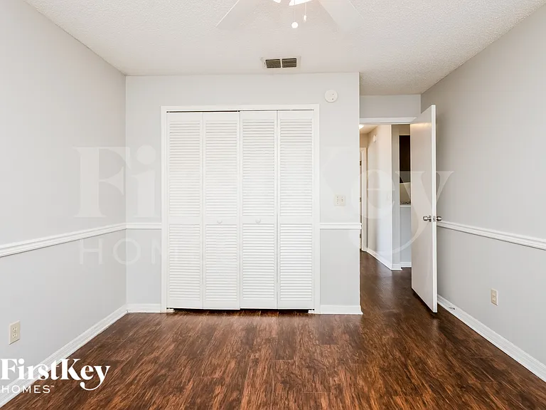 6809 Coral Cove Dr — Photo 12