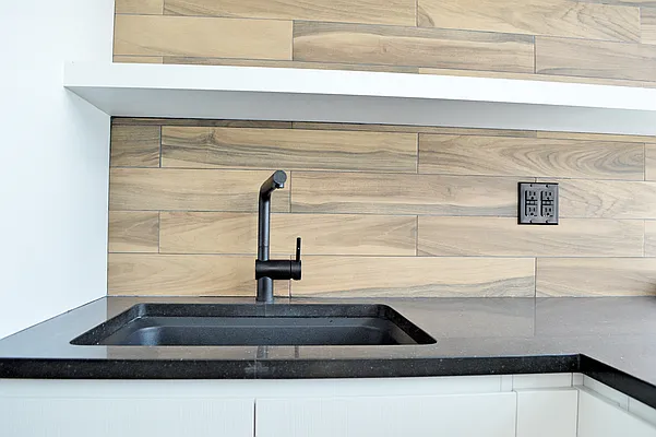 Rented by Bold New York | media 51