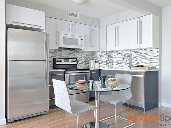 3rd image of 5205 Queens Blvd #8B