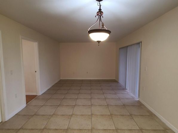 1547 Lake Crystal Dr APT A