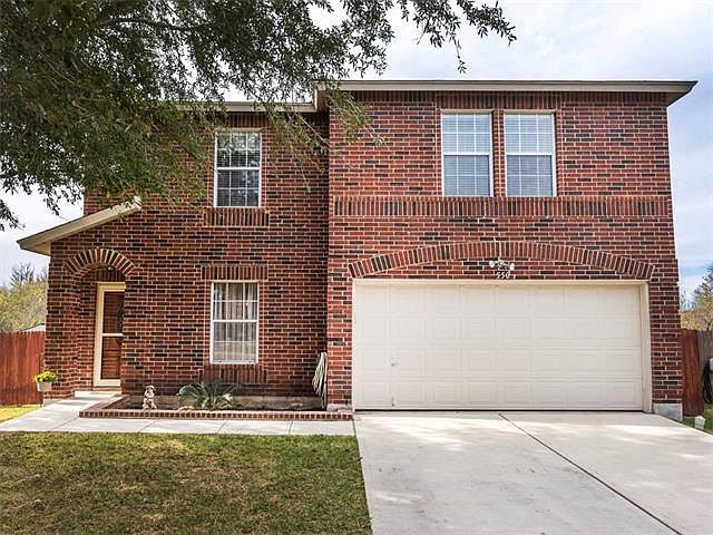 1st image of 550 Whispering Hollow Dr