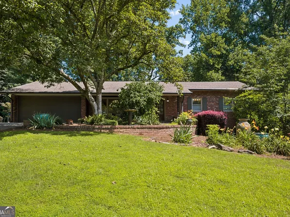 2478 Williamswood Ct, Decatur, GA 30033