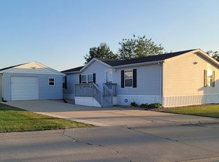 5431 Decatur St SW, Cedar Rapids, IA 52404