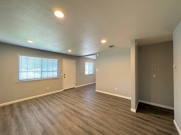 La Madera Apartments at 935 W. Swain Road — Photo 31
