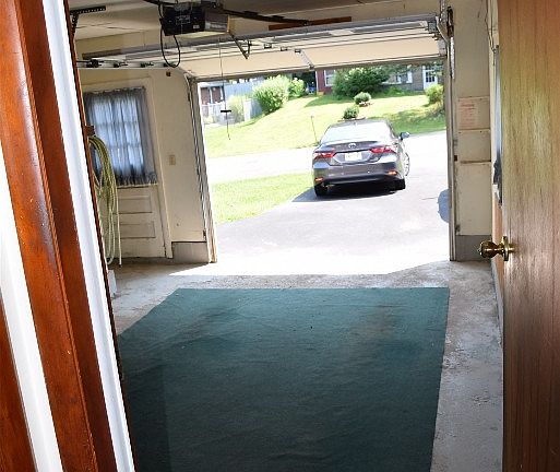 3rd image of 408 Butternut Dr