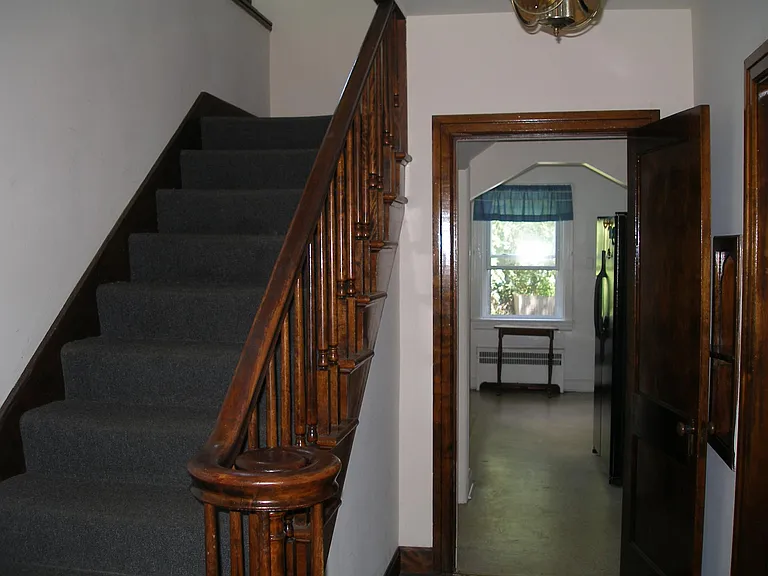 419 W Foster Ave — Photo 4