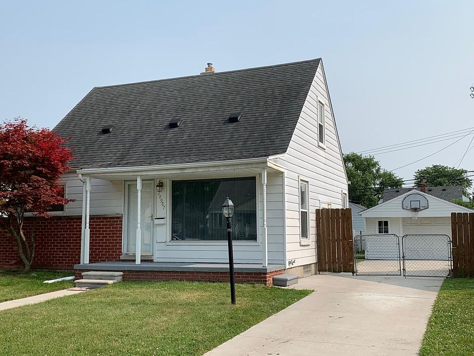 1st image of 28987 James St