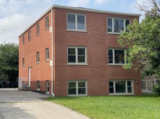 8423 W Oak Ave, Niles, IL 60714