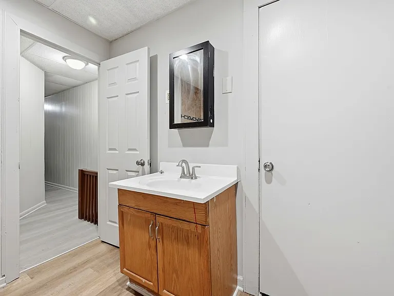 113 N 13th Street — Photo 10